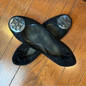 Tory Burch Black Flats Timeless Design - GUC